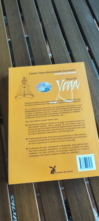 Claves del yoga Teoría y práctica