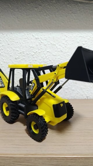 Retroexcavadora JCB 3CX 1:24