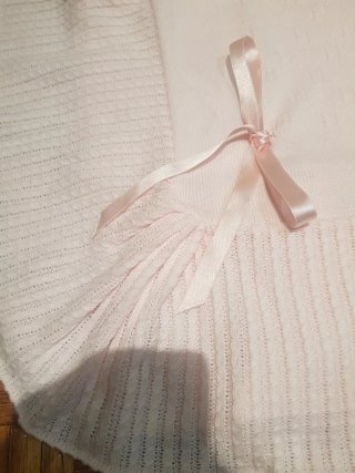 Toquilla rosa bebé
