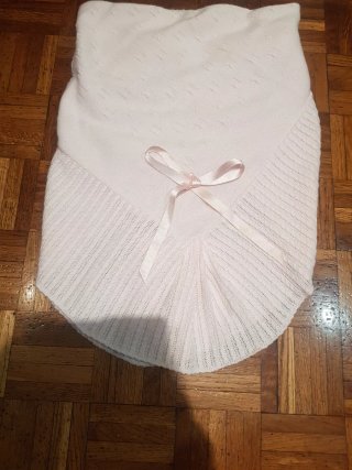 Toquilla rosa bebé