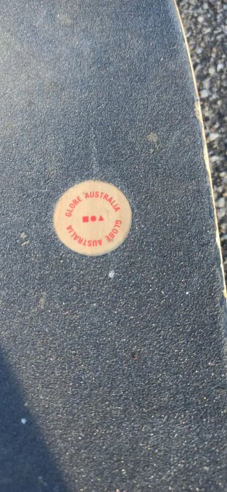 Skate Globe Chopper con ruedas nuevas Globe