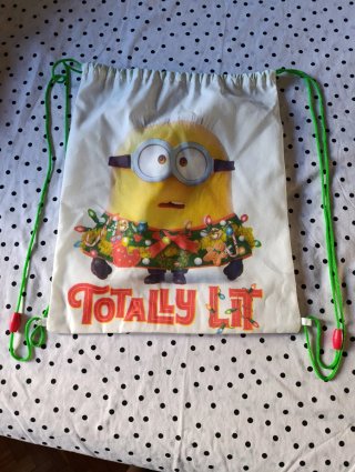 Mochila Minion Totally Lit