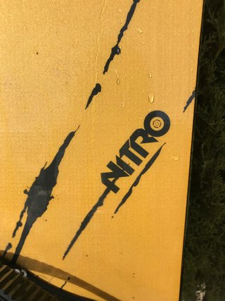 Tabla de Snowboard Nitro Amarilla