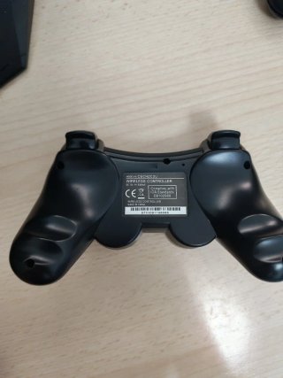 PlayStation 3 Superslim 500GB + 2 Mandos