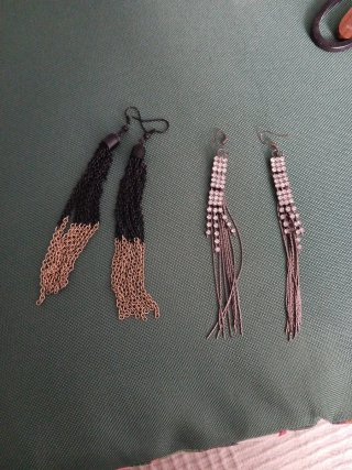 Pendientes largos cadena oro y negro