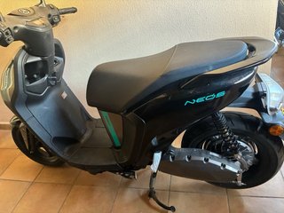 Yamaha Neox Eléctrica Negra