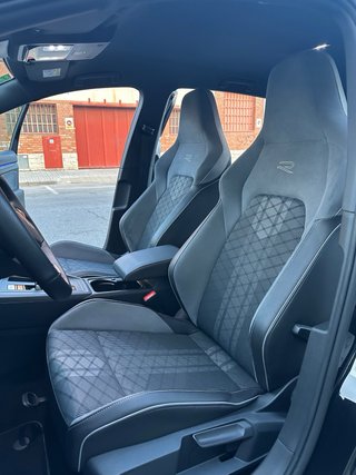 VW Golf 2.0 TDI 150 R-Line DSG 2022 Nacional