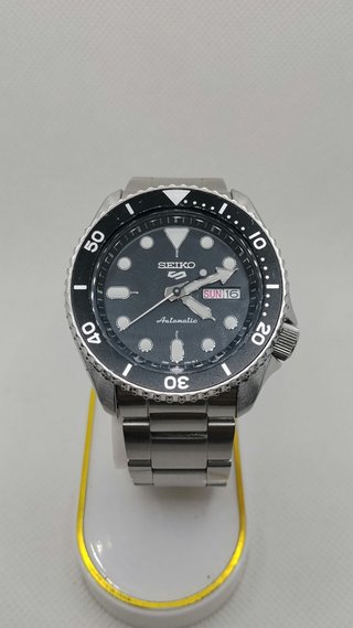 Seiko 5 Sports SRPD55K1 Reloj Automático