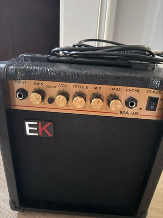 Amplificador guitarra EK MA-15