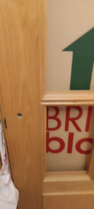 2 puertas de salón a pasillo