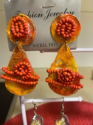 Pendientes handmade de arcilla y otros