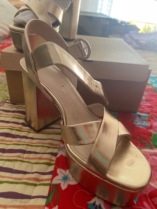 Sandalias Zara Doradas Tacon Plataforma