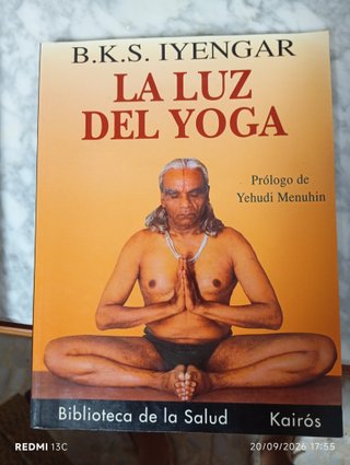 Cuatro libros de yoga