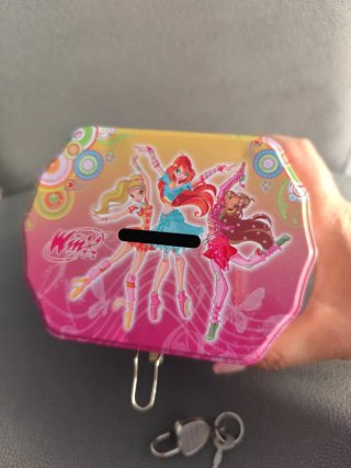 Hucha Lata Winx Club