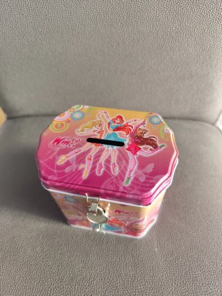 Hucha Lata Winx Club