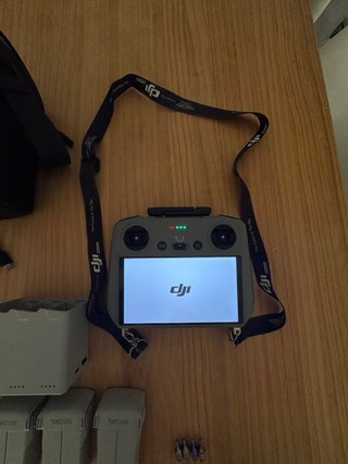 DJI Mini 4 Pro Fly More Combo practicamente nuevo