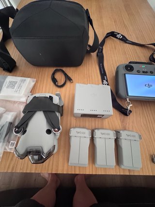 DJI Mini 4 Pro Fly More Combo practicamente nuevo