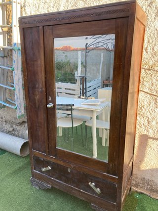 Armario vintage madera con espejo