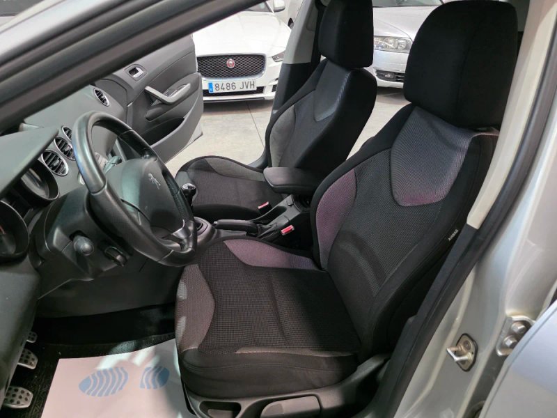 Peugeot 308 1.6 HDI Business Line 2011, foto 7