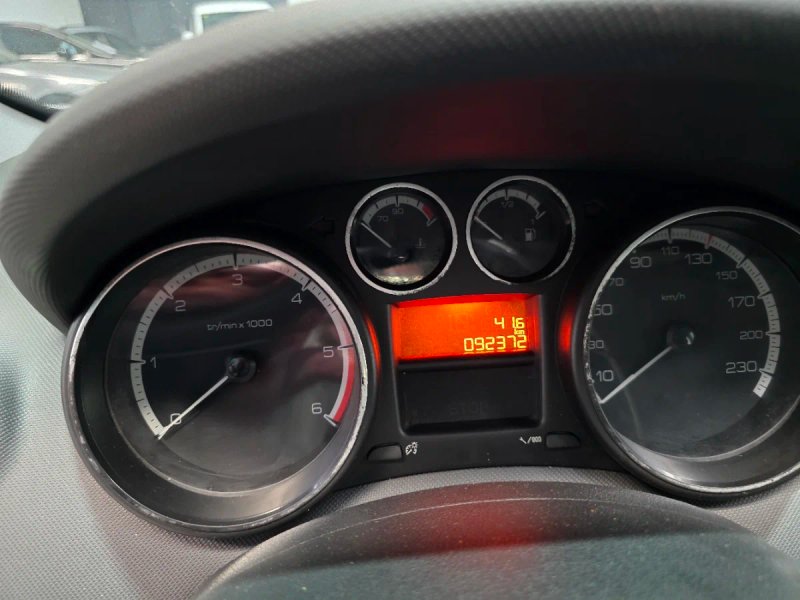 Peugeot 308 1.6 HDI Business Line 2011, foto 11