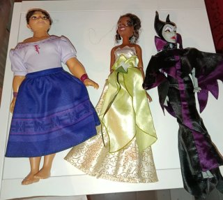 Lote 17 Muñecas Disney Princesas y otros