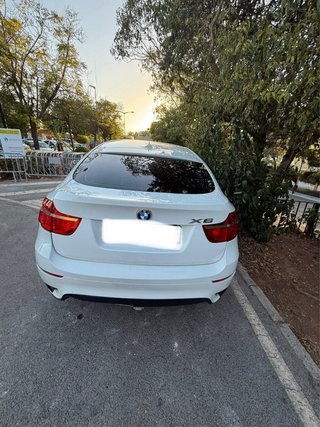 BMW X6 2011