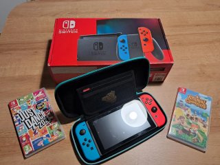 Nintendo Switch Roja y Azul como nueva. Apenas uso