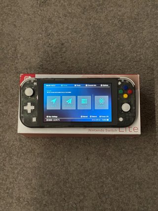 Nintendo Switch Lite + 18 juegos