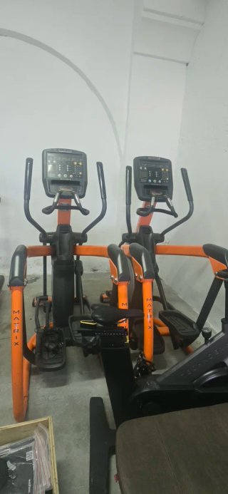 Bicicleta Elíptica Profesional Matrix