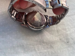 Reloj W Plata y Negro