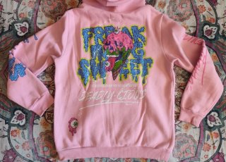 Sudadera con capucha estampada rosa Bershka