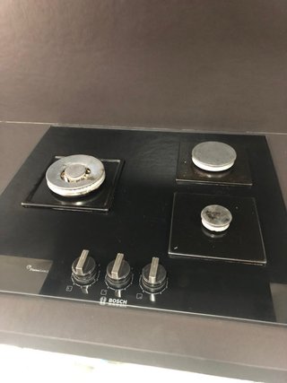 Placa de gas cuidad Bosch 3 fuegos