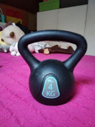 Pesa Rusa 4 KG Kettlebell