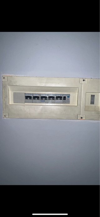 Servicios basiscos de electricista 100%garantizado