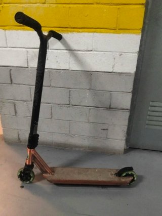Patinete Freestyle Negro y Cobre