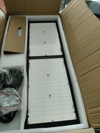 Lámpara LED Quantum Board 240W