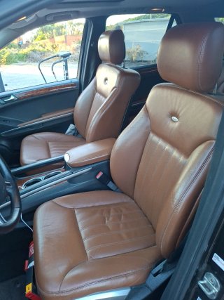 Mercedes-Benz ML 280 CDI — Pack AMG — Equipación c