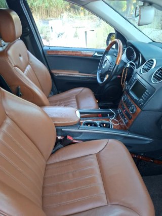 Mercedes-Benz ML 280 CDI — Pack AMG — Equipación c