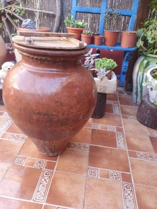 Tinaja de barro antigua Fábrica de José Polo