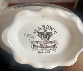 Salsera de porcelana inglesa con plato