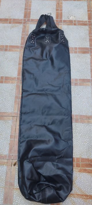 Saco de boxeo negro nuevo
