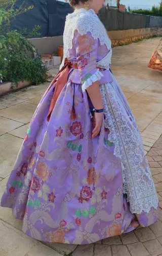 Traje de Fallera Niña Morado Floral