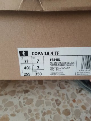 Zapatos de fútbol Adidas negros
