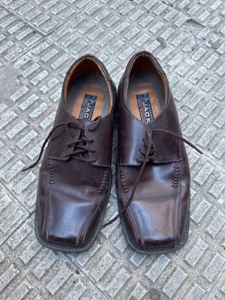 Zapatos de vestir Jack marrones talla 41.5