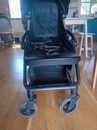 Carrito Kinderkraft Apino Negro