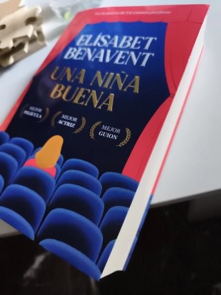 Una niña Buena / a Good Girl