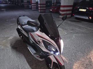 Kymco Xciting 400 Maxi Scooter