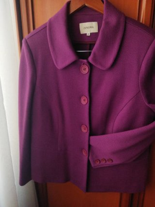 Chaqueta corta ZENDRA morada talla 46