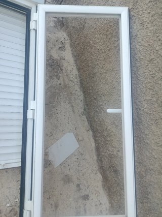 Ventana exterior aluminio 1.47x0.70