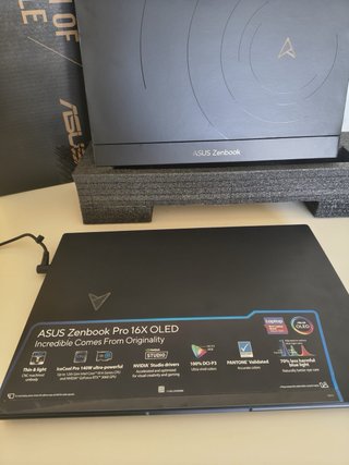 ASUS Zenbook Pro 16X OLED Nuovo